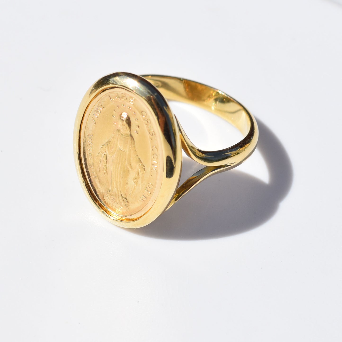 Miraculous Medal Ring - 18K Yellow Gold