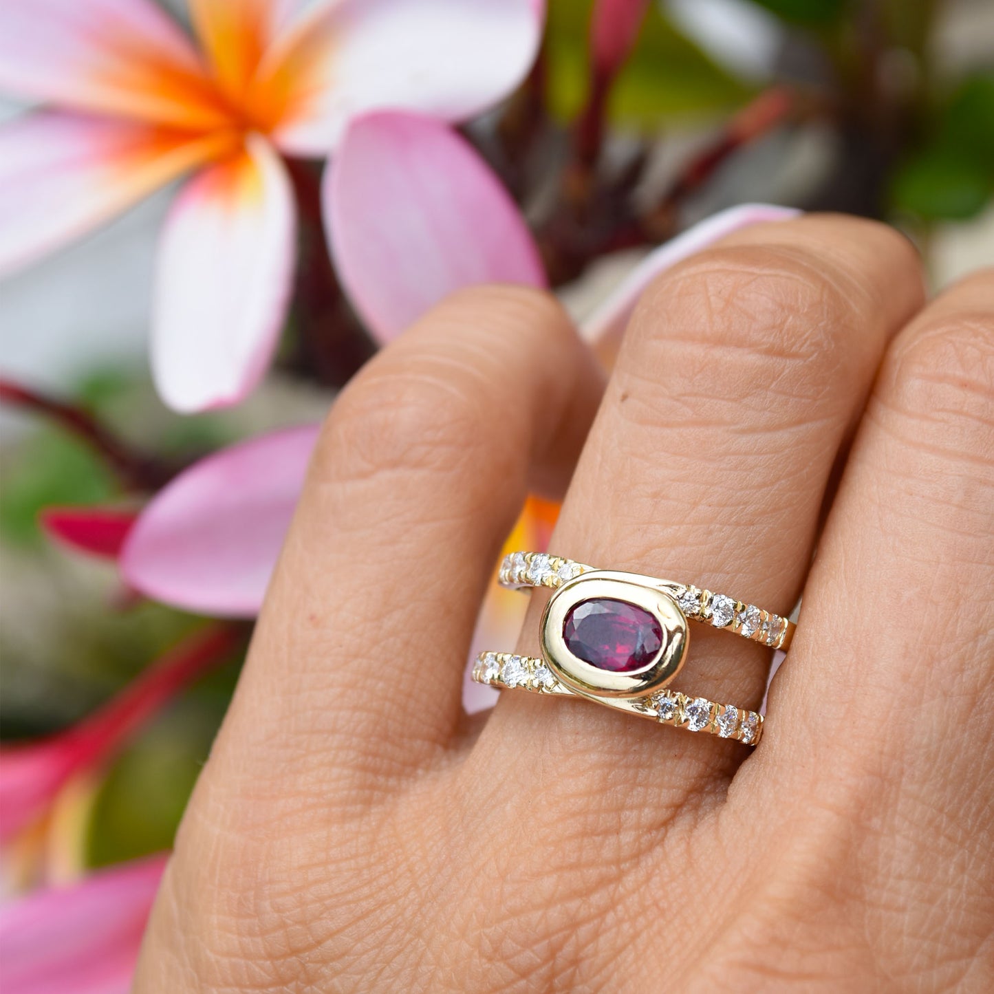 1.27 Ct Ruby Clip Ring with Cut Claw Pave Diamond