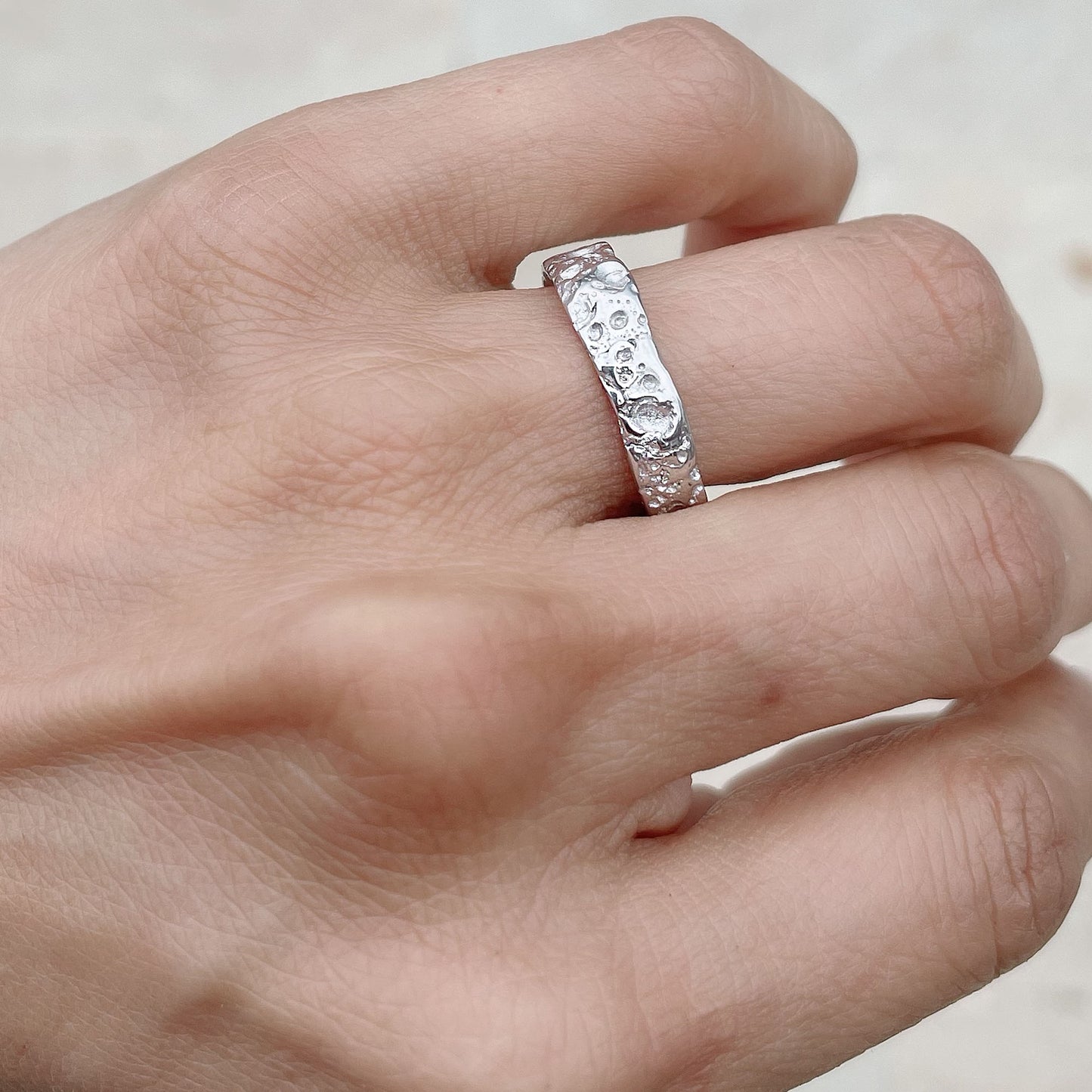 Sea Urchin Ring 4.5mm Width - 18K White Gold