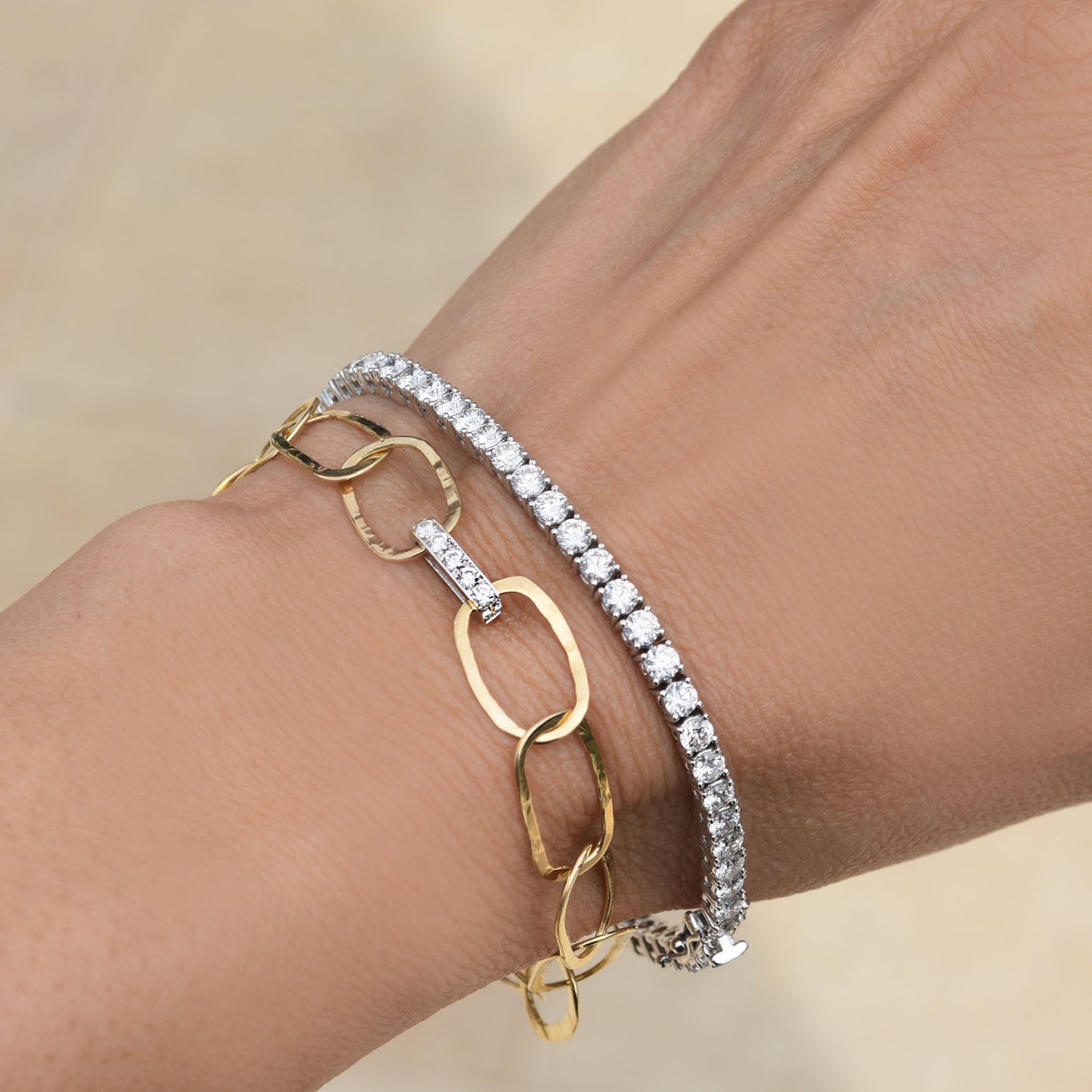 Oval Link Chain Bracelet with Pave Diamond Bar