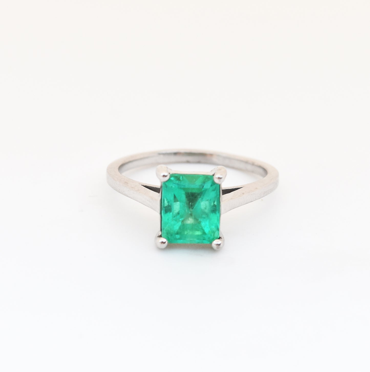 Emerald Solitaire Ring