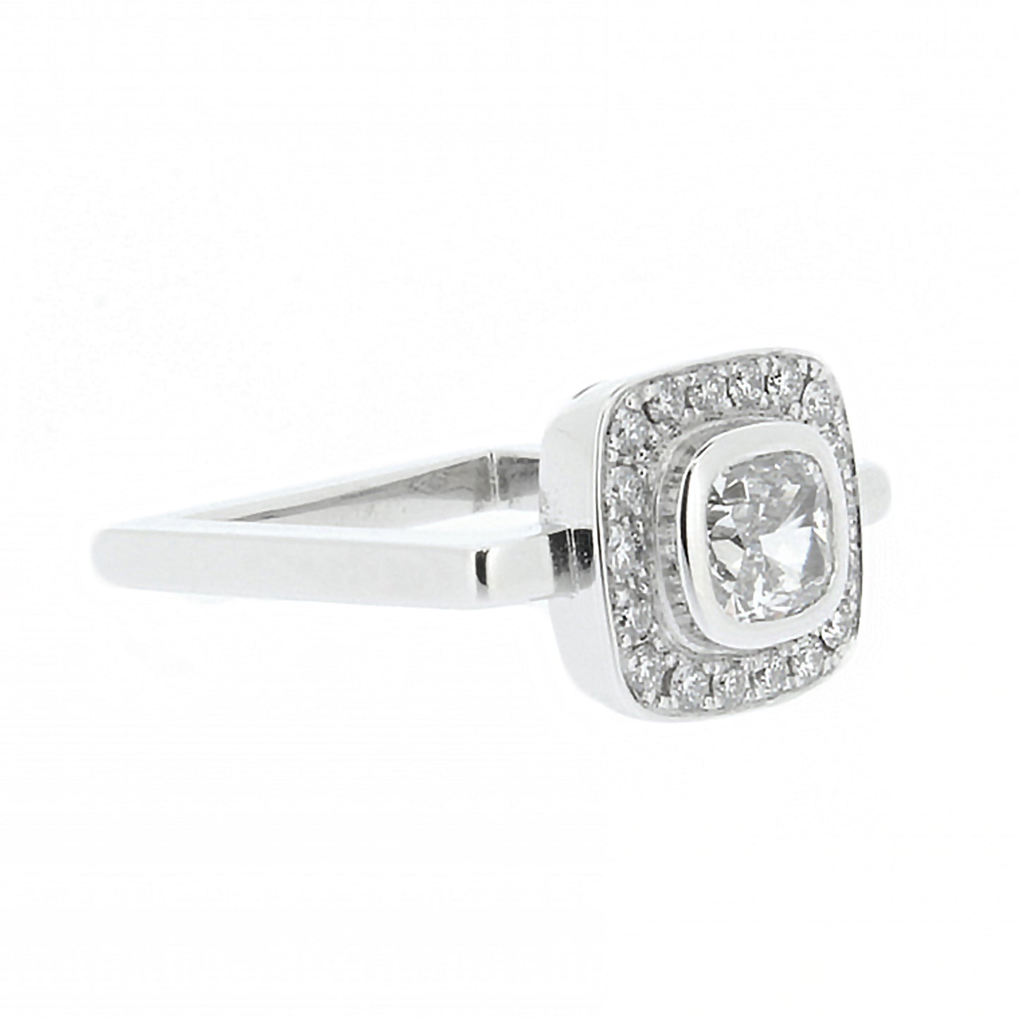 Sydney Diamond Halo Platinum Ring